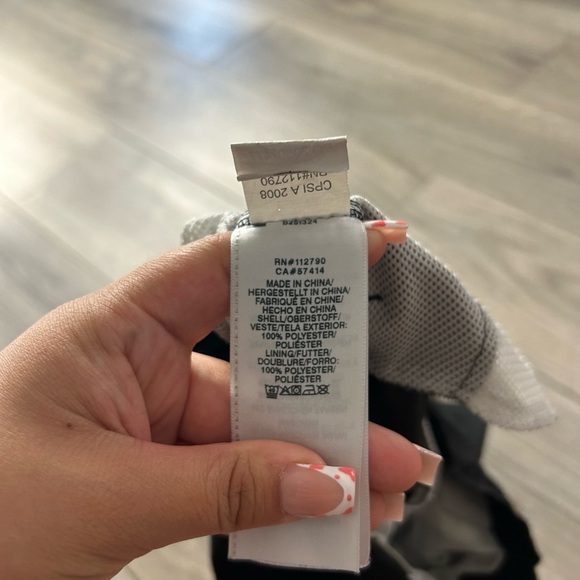 True‎ religion boys swim trunks - Picture 4 of 6